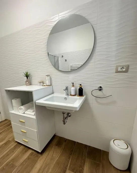 Poppy House Apartment Fiumicino 0*,