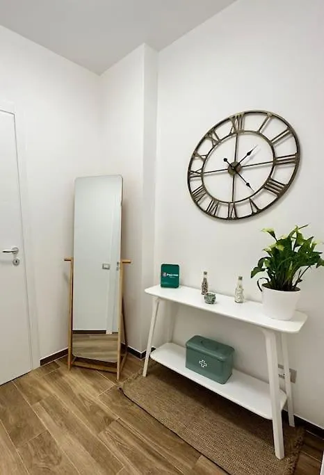 Poppy House Apartment Fiumicino Italy