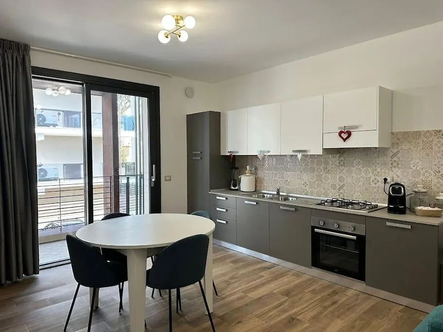 Poppy House Apartment Fiumicino